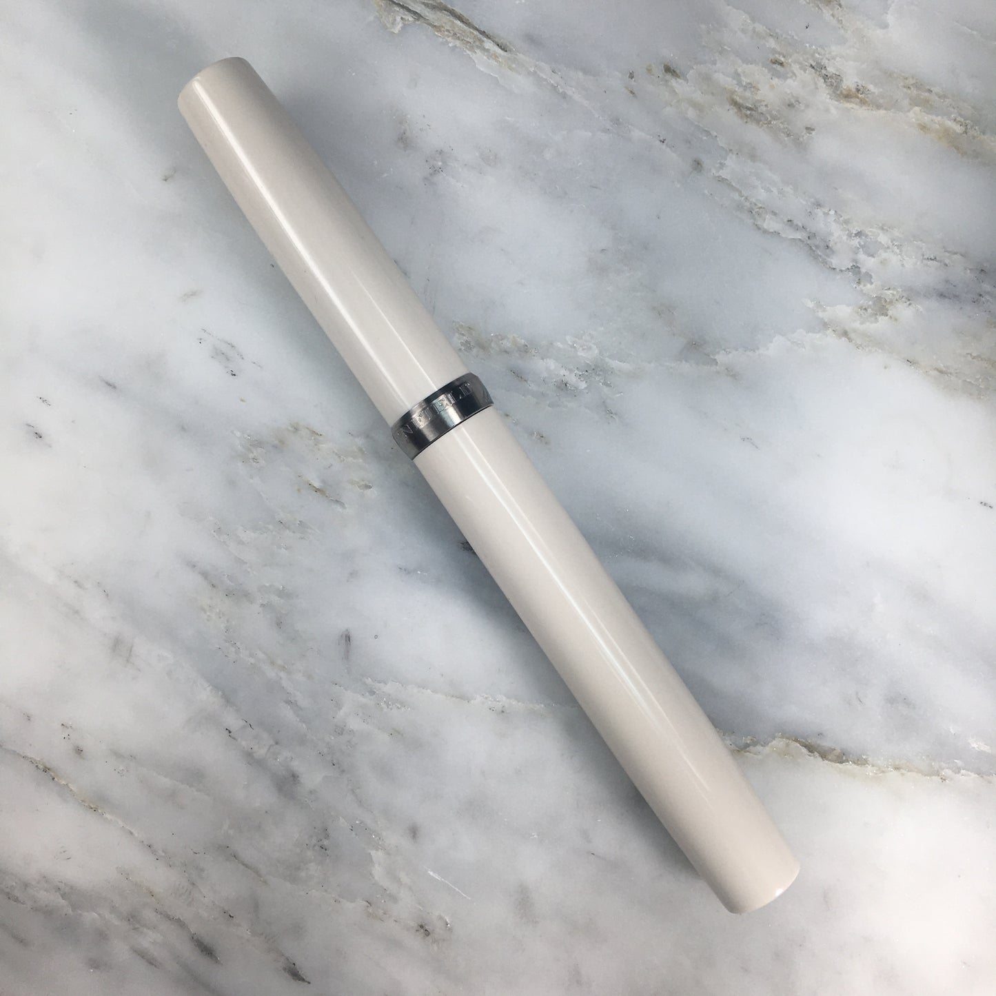Model 7. Resin Fountain Pen with Titanium Cap Ring. Feu Au Lait