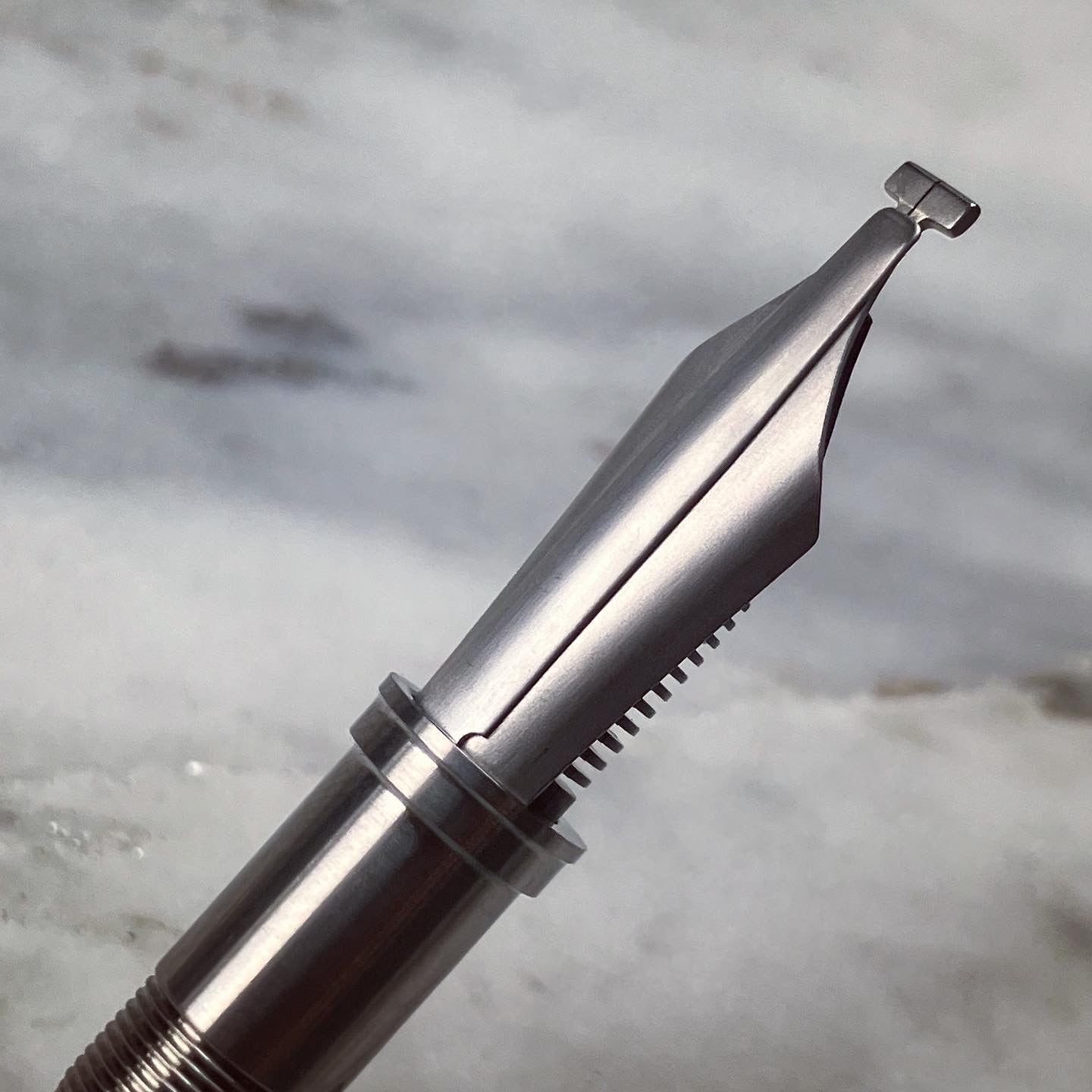 Baby Whale Nib 3mm