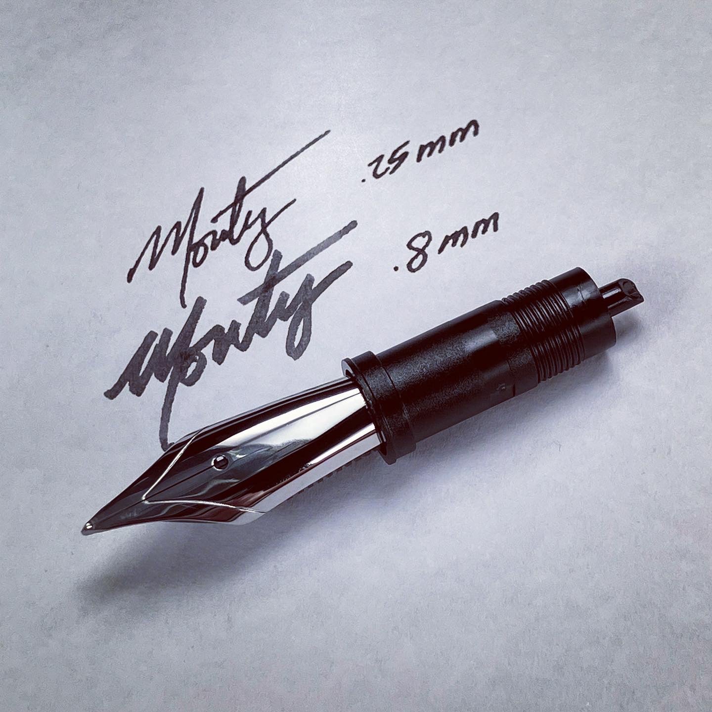 The Jowo #6 Utility Nib with Plastic Housing