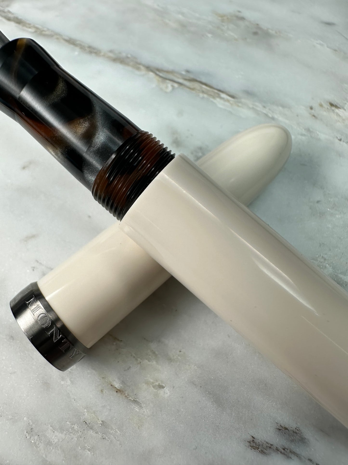 Model 3. Cigar-Style Fountain Pen with Titanium Cap Ring. Gardenia.