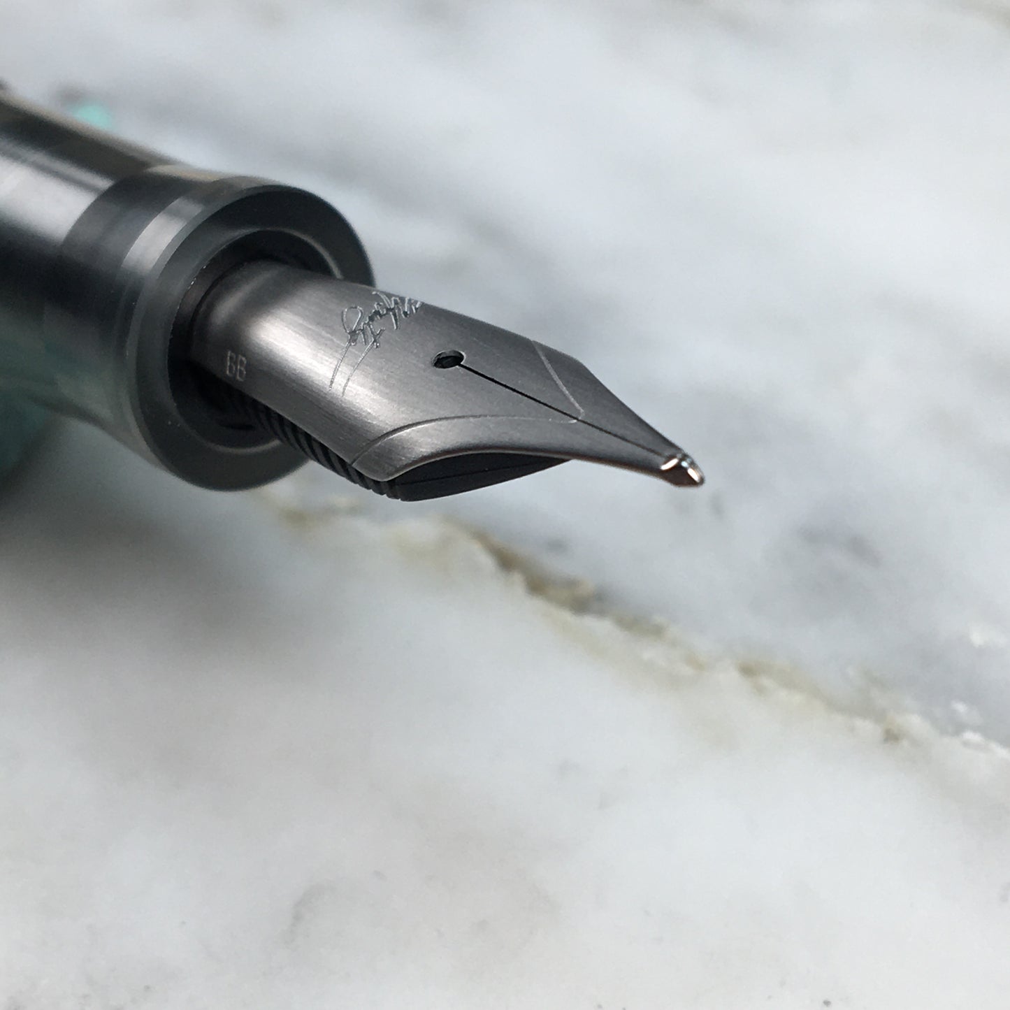 Model 3. Cigar-Style Fountain Pen with Titanium Cap Ring. Metallic Forest Green.