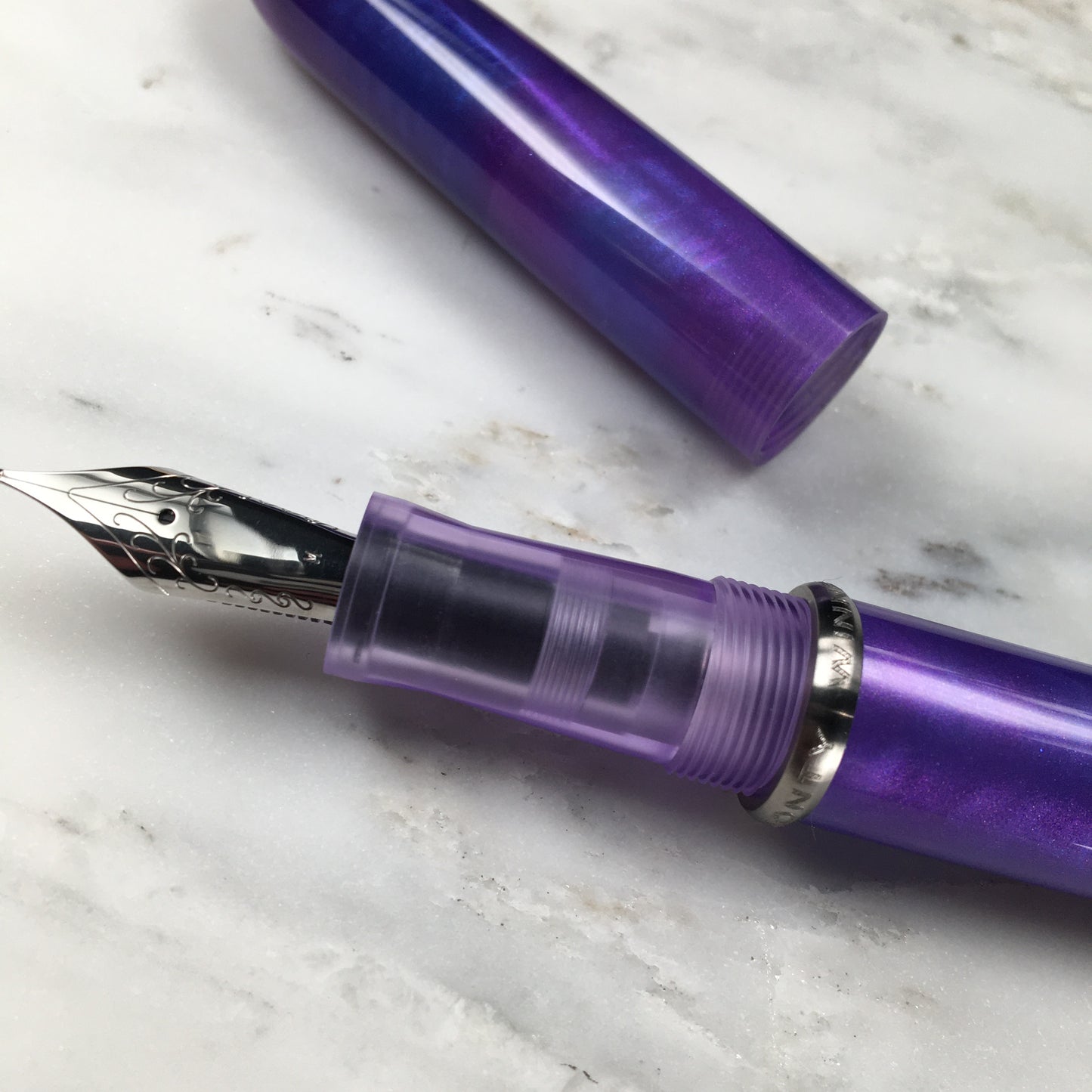 Model 3. Cigar-Style Fountain Pen with Titanium Rollstop. Alkaline.